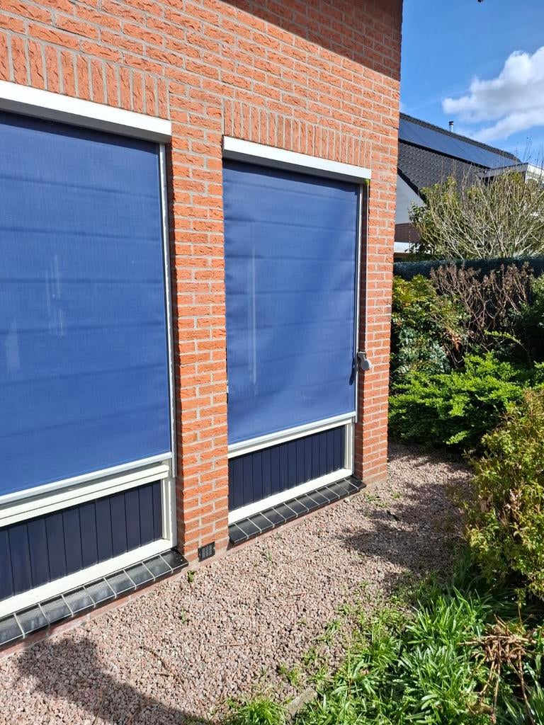 4 zonneschermen, gebruikt (1 katrol defect), Ophalen, Gebruikt, Screen