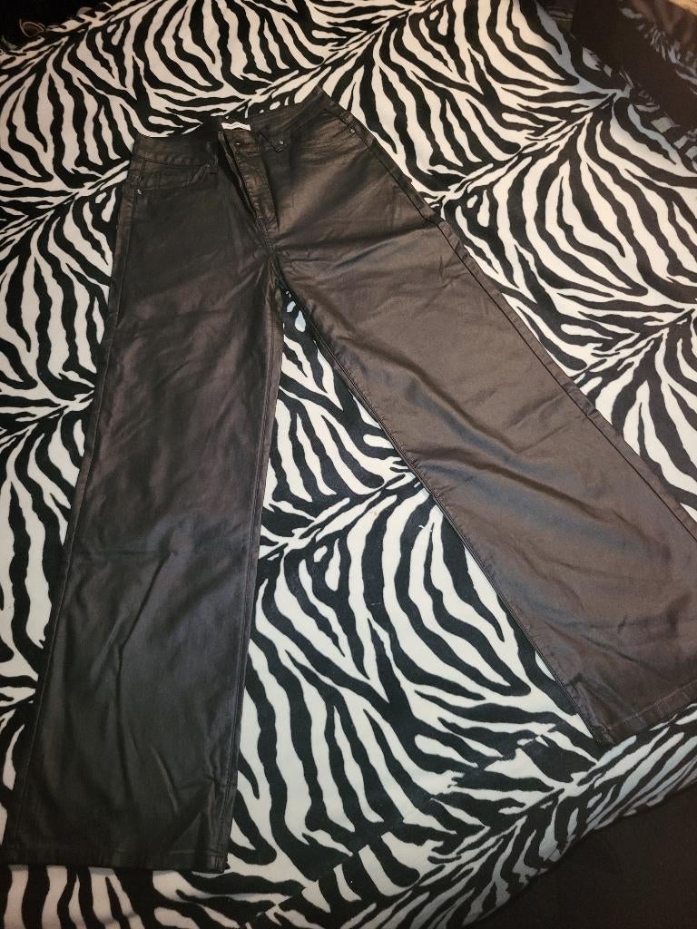 Zwarte wide leg wax broek maat 40, Maat 38/40 (M), Zwart, Nieuw, Ophalen of Verzenden