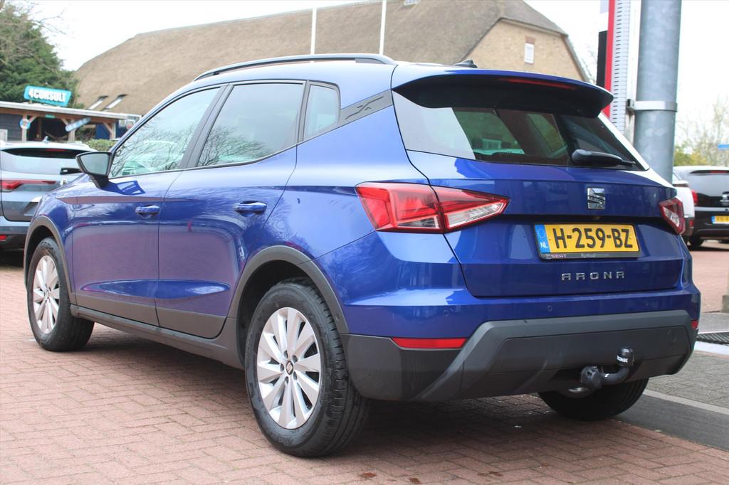 SEAT Arona 1.0 TSI *Business* | Trekhaak | Carplay | Camera, Gebruikt, 95 pk, Blauw, Leder en Stof
