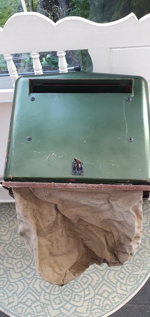 Oude postkantoor brievenbus met opvangzak, Ophalen of Verzenden, Gebruikt