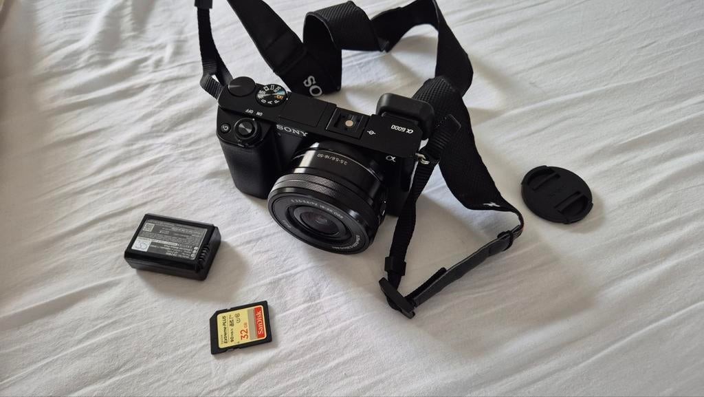 Sony A6000 + 16-50mm OSS lens + sd + voeding, Audio, Tv en Foto, Fotocamera's Digitaal, Gebruikt, Compact, Ophalen of Verzenden