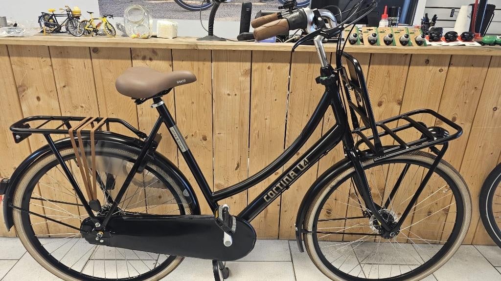 Cortina U4 ''Transporter'' 7V, 56 cm of meer, Ophalen, Zo goed als nieuw, Overige merken