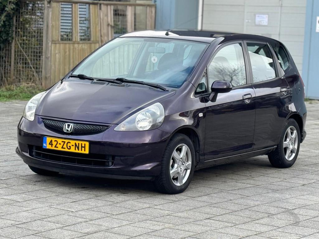 Honda Jazz 1.2 Cool,2eigenaar,Trekhaak,airco,achteruitrijcam, Voorwielaandrijving, 450 kg, Origineel Nederlands, Bedrijf