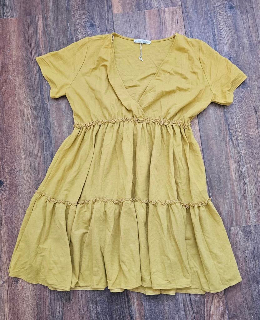 Nieuw van Pull & Bear een prachtige gele jurk mt XL., Kleding | Dames, Jurken, Ophalen of Verzenden, Nieuw