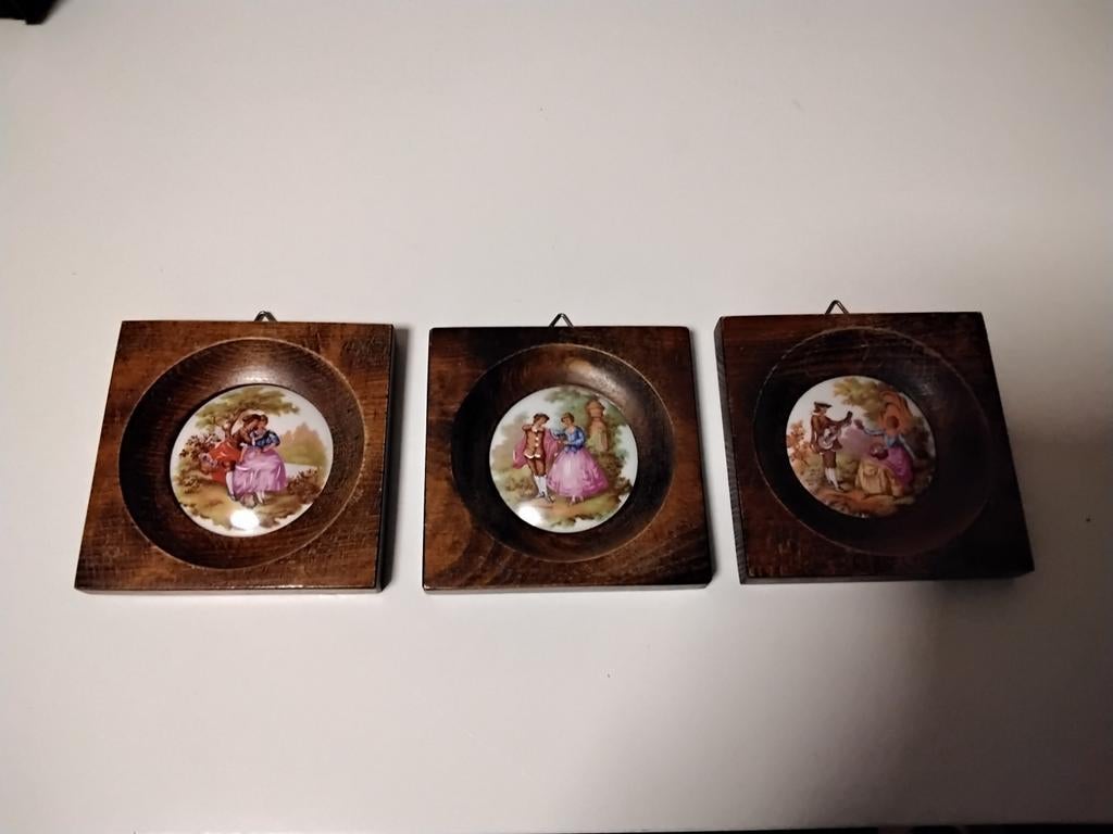3 x leuke kleine schilderij lijstjes met limoges porselein, Ophalen