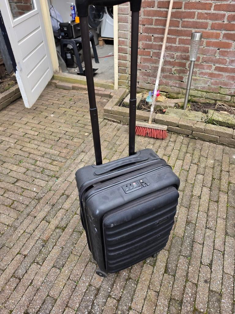 Kleine zwarte reiskoffer, Sieraden, Tassen en Uiterlijk, Koffers, Ophalen, Hard kunststof, Wieltjes