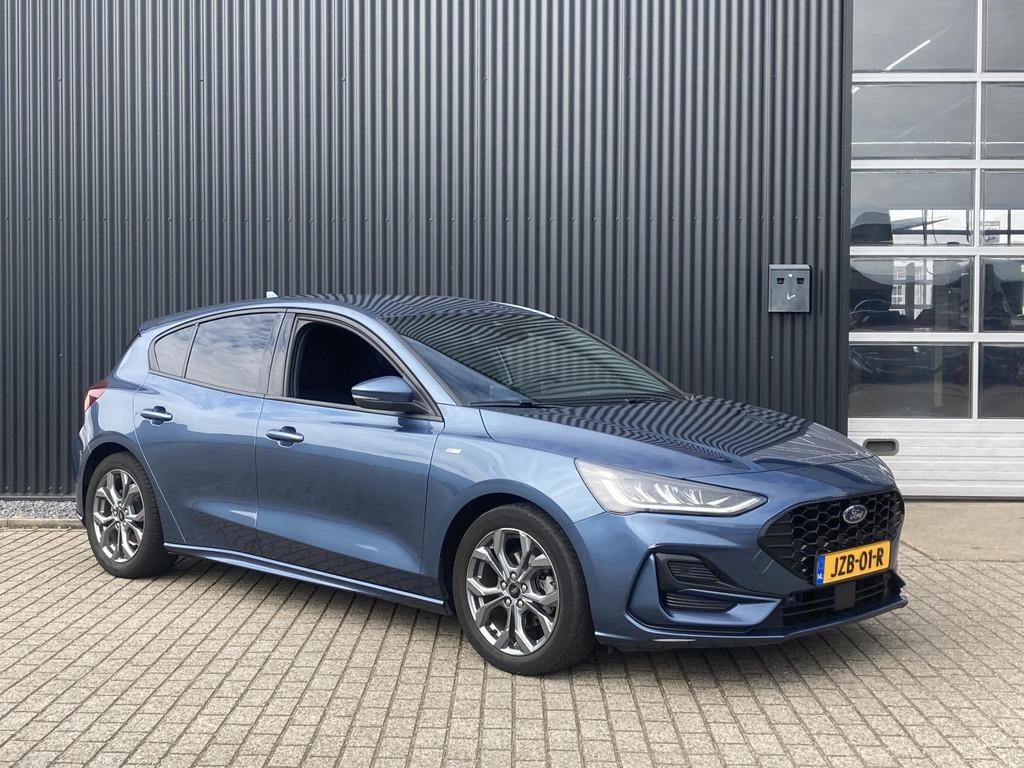Ford Focus 1.0 EcoBoost Hybrid 125 pk ST Line 5-deurs Naviga, Gebruikt, Blauw, 1299 kg, Bedrijf