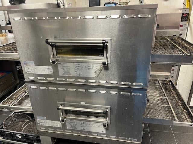 SPOED!!! Middelbly Marshall Amerikaanse Dubbele Pizza oven, Ophalen of Verzenden, Zo goed als nieuw, Zonder timer, 1600 gram deeg of meer