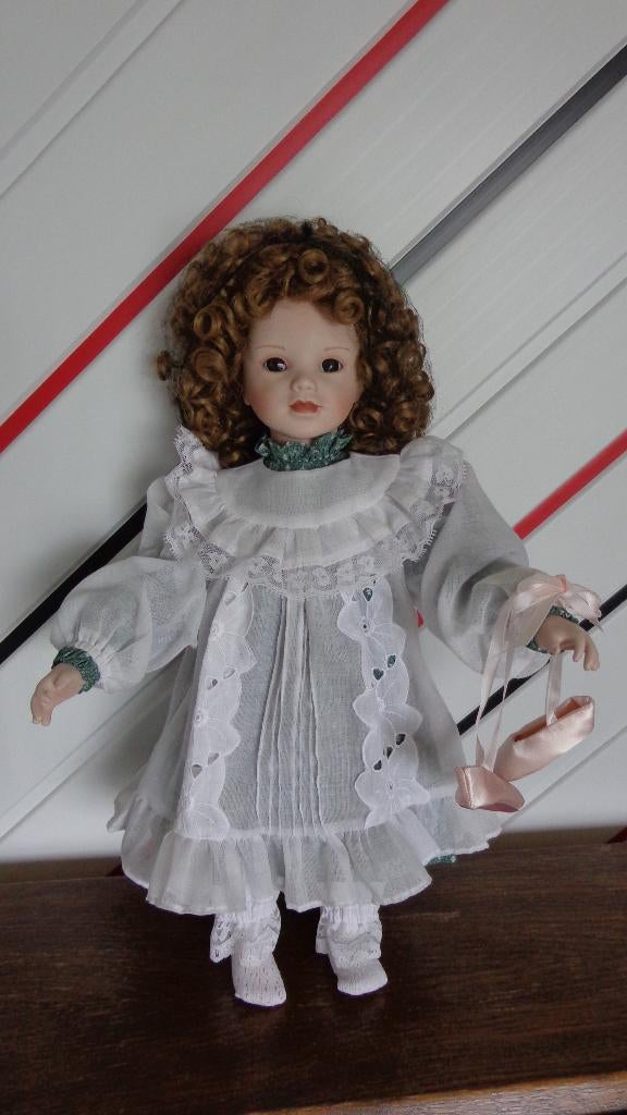 Pop Katrina Ballerina Gaby Rademann Ashton Drake Galleries, Verzamelen, Ophalen, Zo goed als nieuw, Pop, Levensecht of Reborn