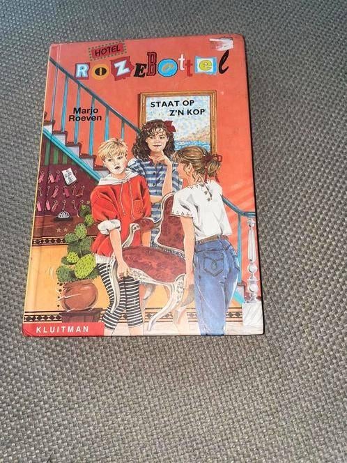 M. Roeven - Hotel Rozebottel staat op z'n kop boek, Verzenden, Gelezen