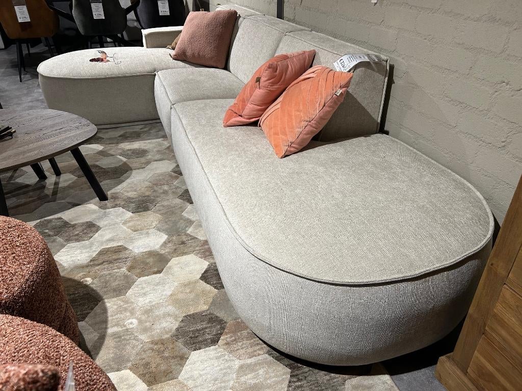 Loungebank Alba OPRUIMING SHOWMODEL. Bekleding Miami, Huis en Inrichting, Banken | Bankstellen, Ophalen, Robbies Hoogeloon, Hoekbank