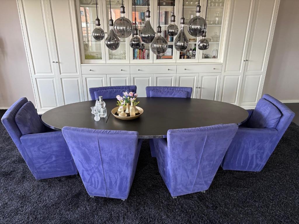 Eettafel ovaal 240x120, Ophalen, Overige materialen, Gebruikt, 100 tot 150 cm