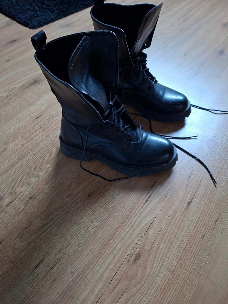 Mooie zgan Bikerboots/enkellaarzen maat 39, Zwart, Lage of Enkellaarzen, Ophalen of Verzenden, Zo goed als nieuw