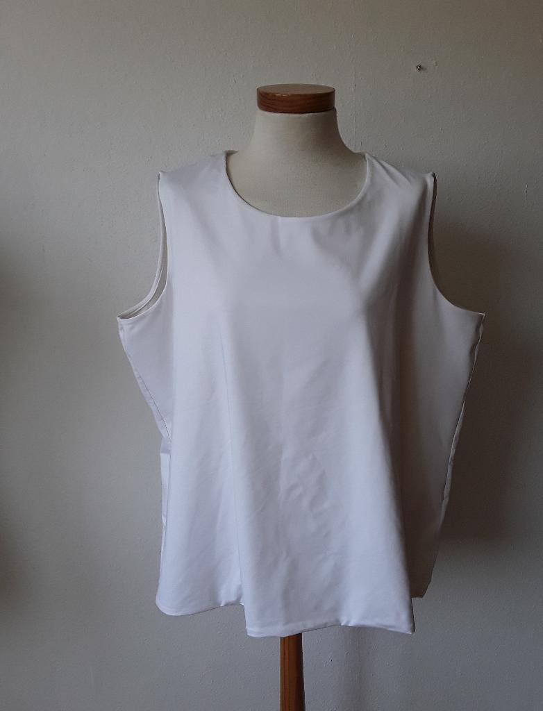 Top wit mt 54 van Atelier GS, Wit, Maat 46/48 (XL) of groter, Zo goed als nieuw, Zonder mouw