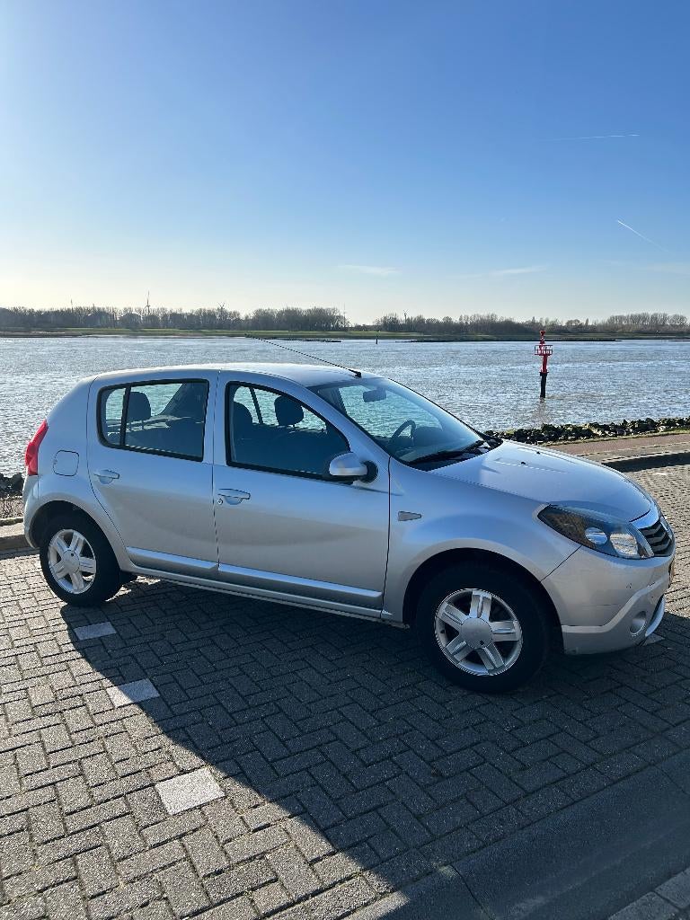 Dacia Sandero Blackline/1e eigen./Airco/Trekhaak/100.703 km, Auto's, Dacia, Voorwielaandrijving, Euro 5, Stof, 74 pk