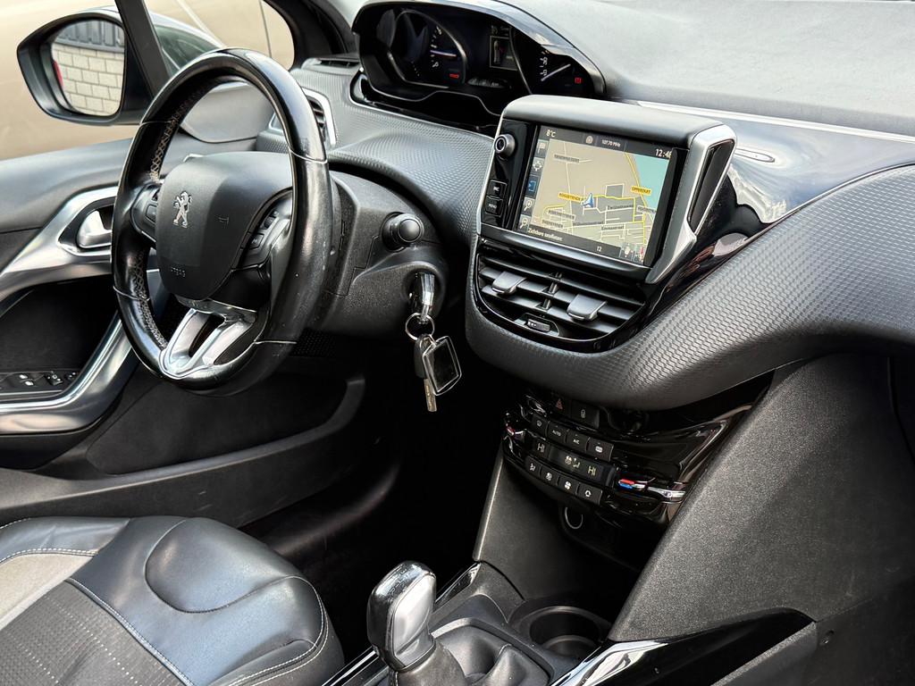 Peugeot 2008 1.2 PureTech GT-line Navi Panoramadak Cruise Tr, Voorwielaandrijving, Stof, Euro 6, Bedrijf