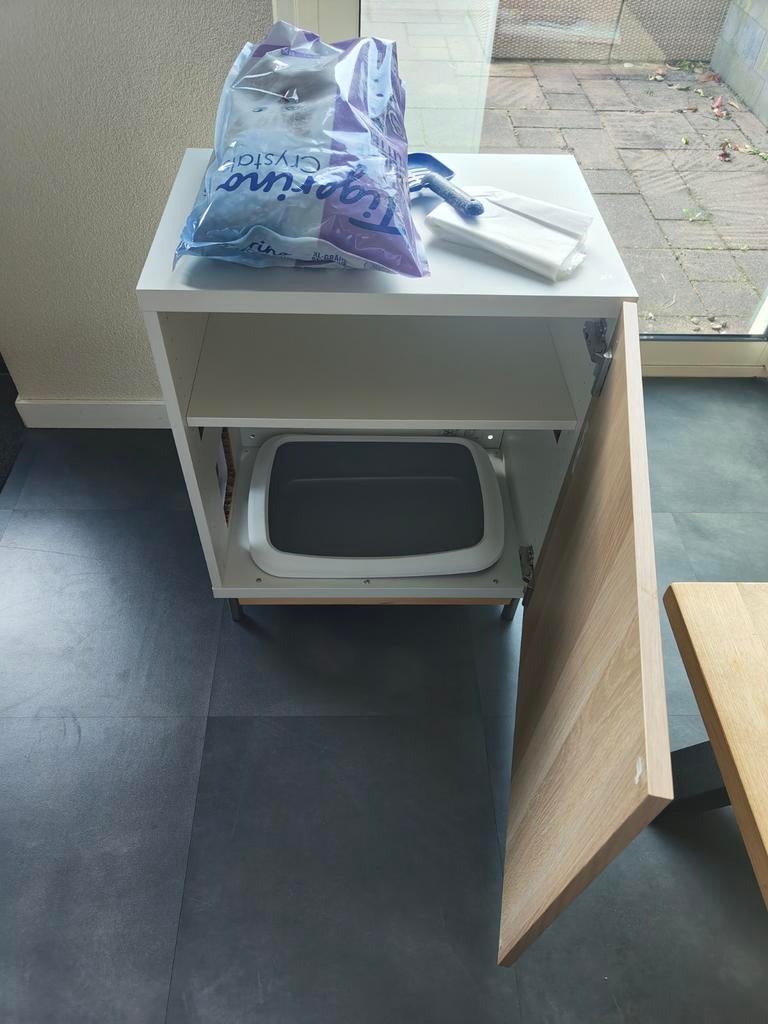 Kattenbak + kast en toebehoren, Ophalen