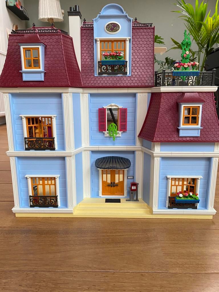 Paymobiel herenhuis met accessoires, 62x35x62 lbh, Ophalen, Zo goed als nieuw