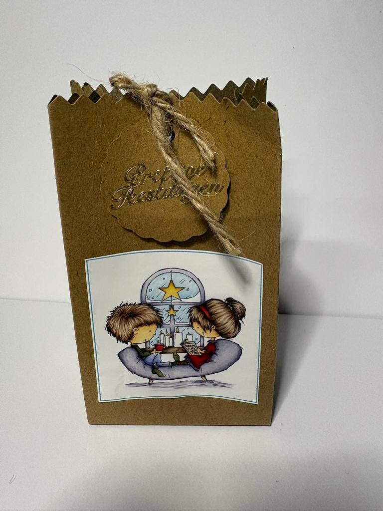 Kerstdoosje kindjes 2, Ophalen of Verzenden, Zo goed als nieuw, Overige thema's