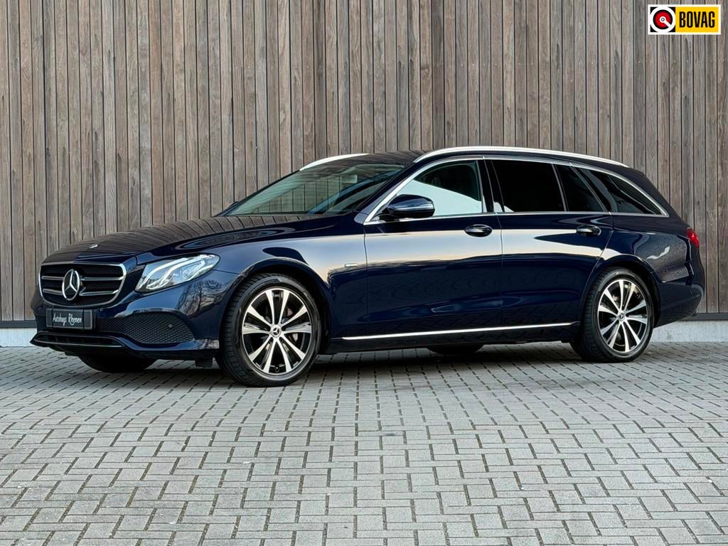 Mercedes-Benz E-klasse Estate 300 de Advantage / Trekhaak /, Achterwielaandrijving, Gebruikt, 4 cilinders, 241 €/maand