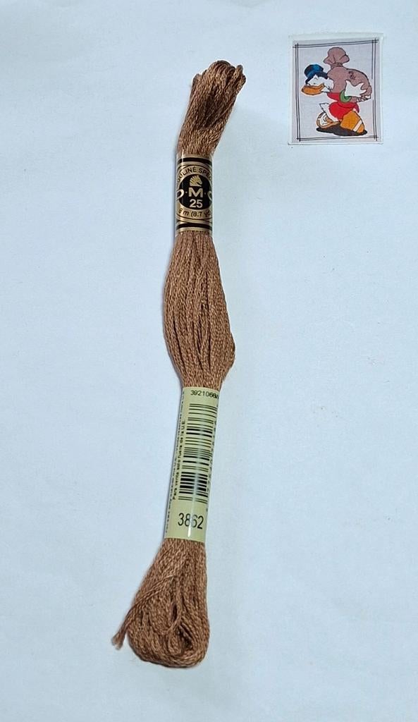 DMC mouline, bruin 3862, Mulhouse, France, Ophalen of Verzenden, Borduurgaren of Zijde, DMC