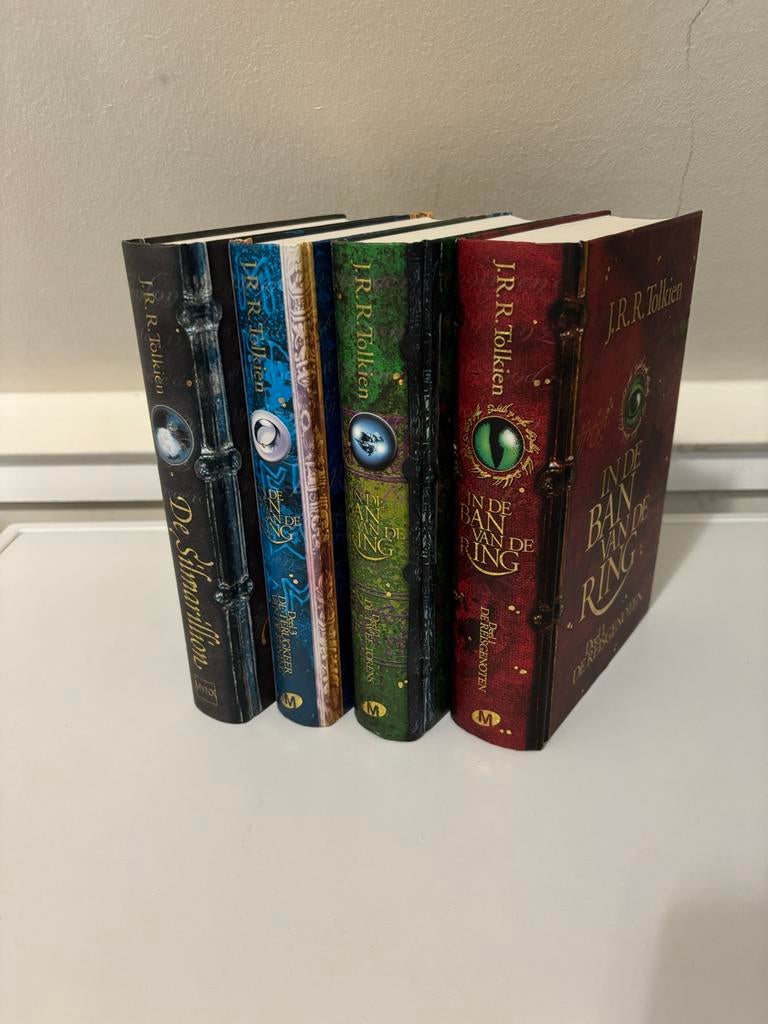 In de Ban van de Ring & De Silmarillion - 50 Jaar Editie, Ophalen of Verzenden, Zo goed als nieuw