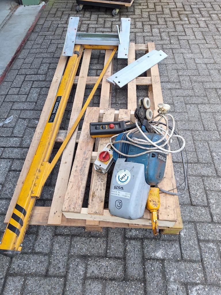 Kettingtakel met zwenkarm 500 kg, Ophalen of Verzenden, Gebruikt