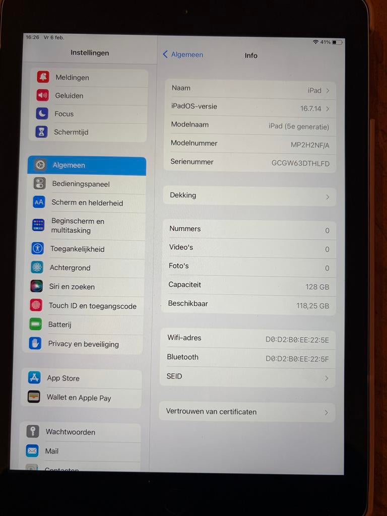 Apple iPad 5e generatie (2017) - 128GB, 9 inch, Gebruikt, Apple iPad, Ophalen of Verzenden