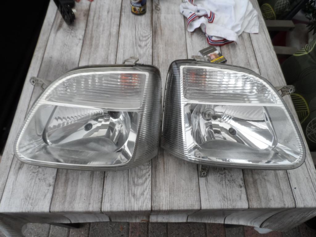 te koop koplampen opel agila van 2000 tot 2007, Ophalen of Verzenden, Gebruikt, Opel