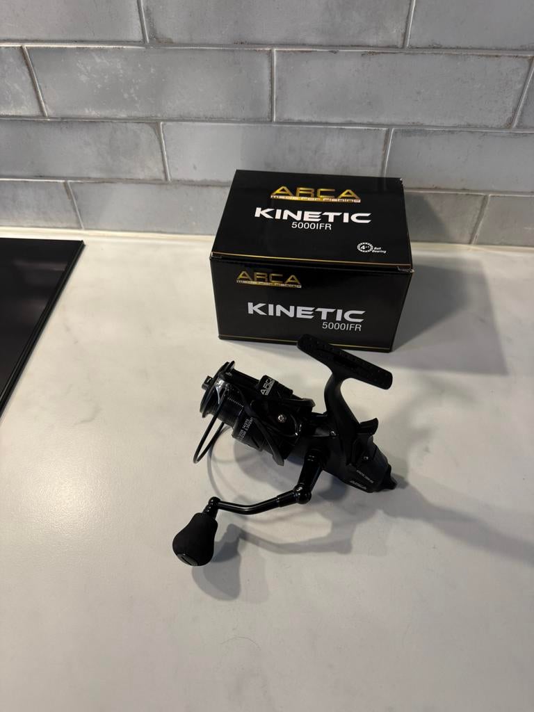 nieuwe arca kinetic 5000 baitrunners  5 x gelagerd, Watersport en Boten, Hengelsport | Roofvissen, Ophalen of Verzenden, Nieuw