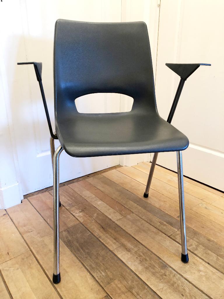 Ahrend stoel van Philipus Potter met leuningen/antraciet, Ophalen, Gebruikt, Dutch Design, Metaal
