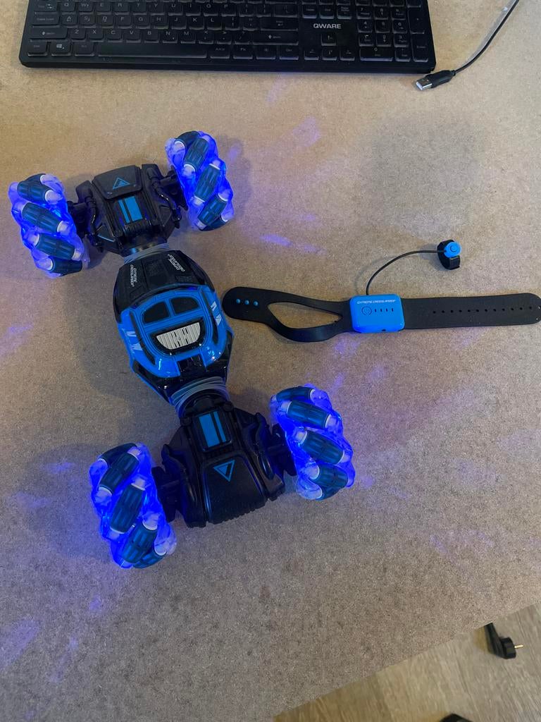 RC Auto Bestuurbaar met Handbeweging - Zonder Oplader, Kinderen en Baby's, Speelgoed | Buiten | Accuvoertuigen, Gebruikt, Ophalen