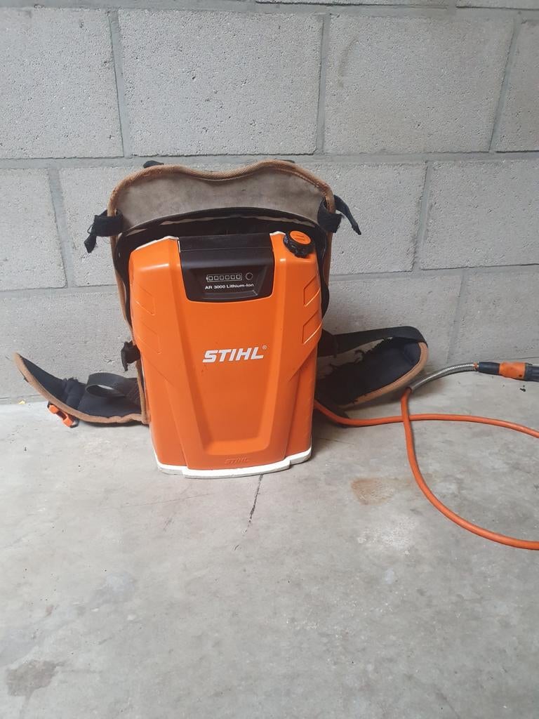 Stihl ar 3000 accu pack, Ophalen