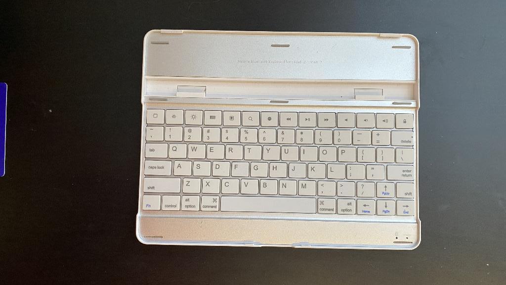 keyboard voor ipad 2/3 met oplader, Ophalen, Qwerty, Zo goed als nieuw, Draadloos