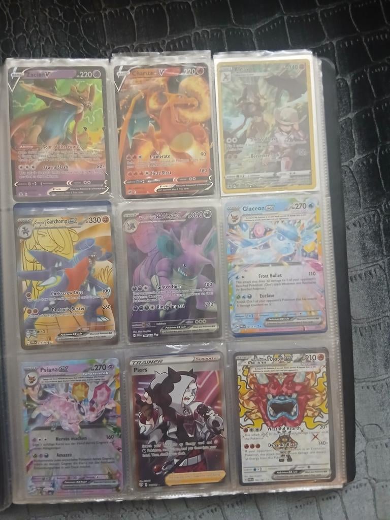 Pokemon Kaarten 5000 en er zitten ook speciale kaarten bij., Ophalen of Verzenden, Gebruikt, Meerdere kaarten, Foil