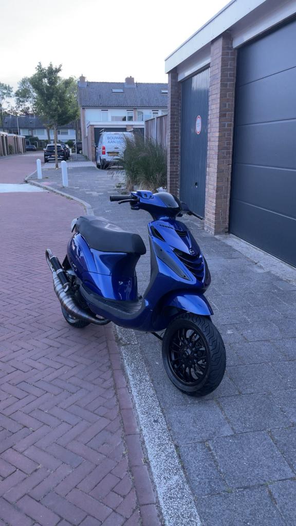 Zip 183 stage 2 2005 snor, Fietsen en Brommers, Scooters | Piaggio, Ophalen, Zo goed als nieuw, Tweetakt, Zip