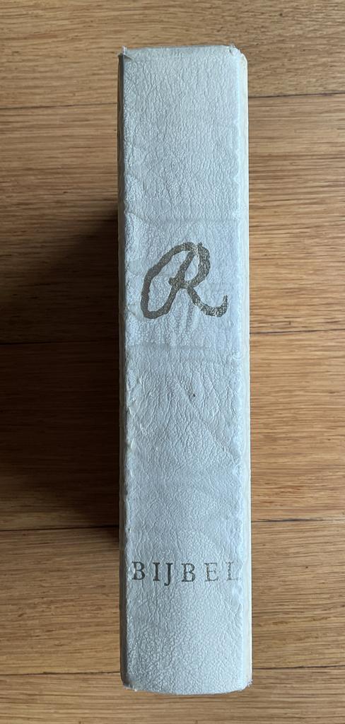 Rembrandt bijbel - uitgave Boekencentrum, Boeken, Godsdienst en Theologie, Ophalen of Verzenden, Gelezen