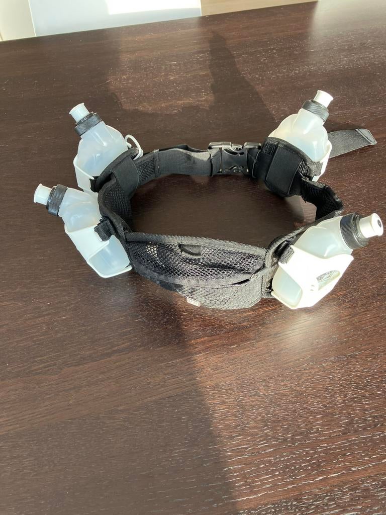 Gordel met drinkflesjes en opbergvak lange afstandlopen, Ophalen of Verzenden, Zo goed als nieuw