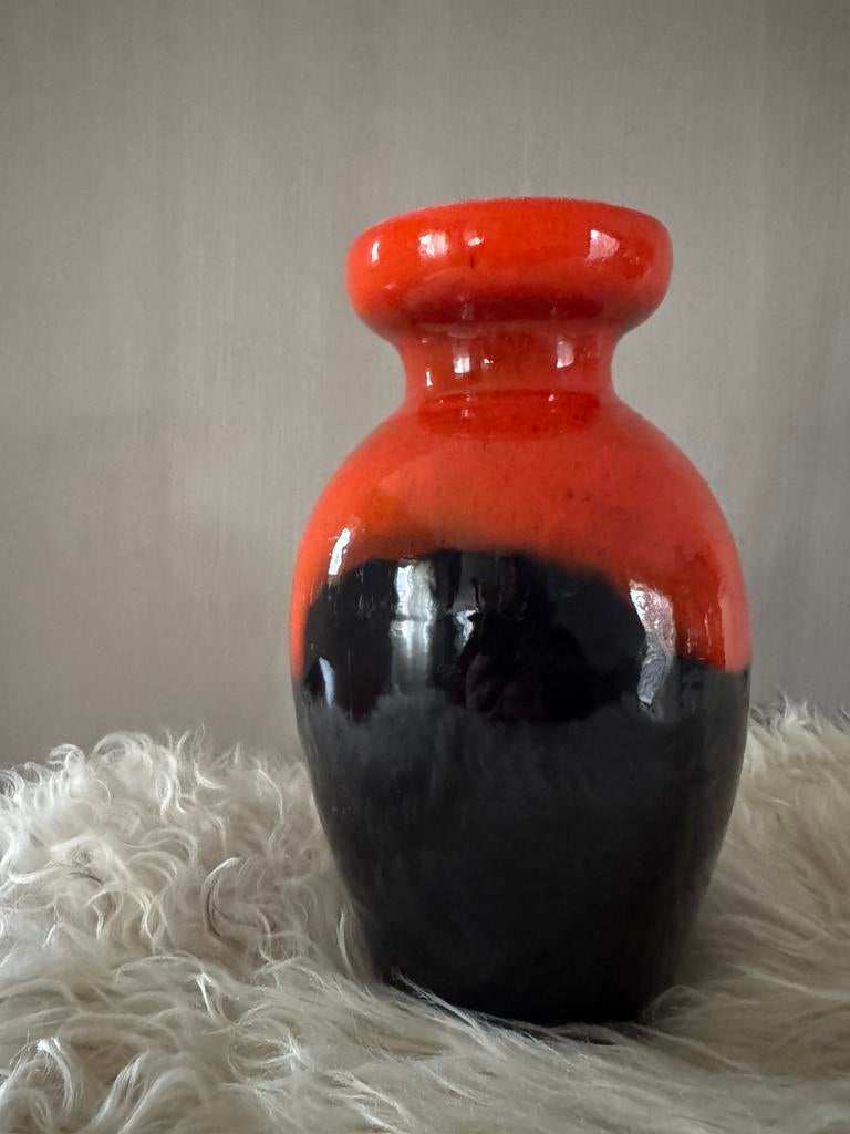 WG vaas Fat Lava stijl, Antiek en Kunst, Curiosa en Brocante, Ophalen