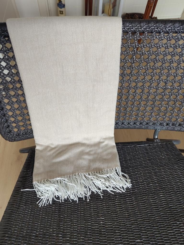 Superzachte plaid van Ikea - Beige/Wolwit - 120x160cm, Ophalen of Verzenden, Nieuw