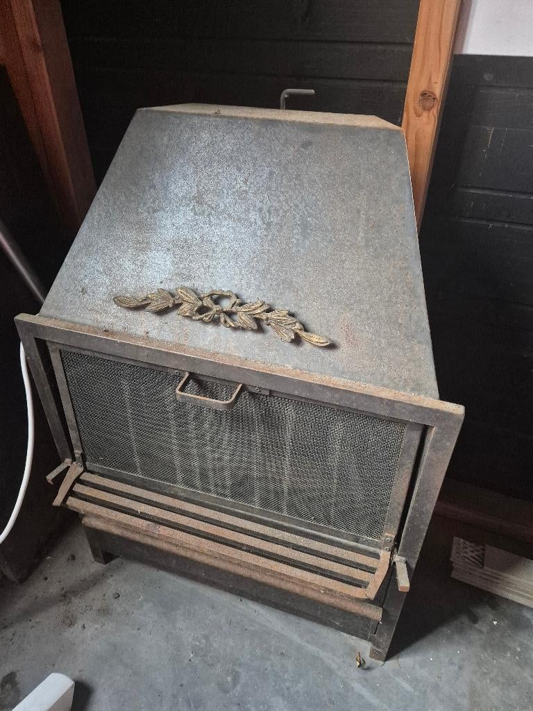 Open haard, Ophalen, Gebruikt, Vrijstaande haard, Houthaard