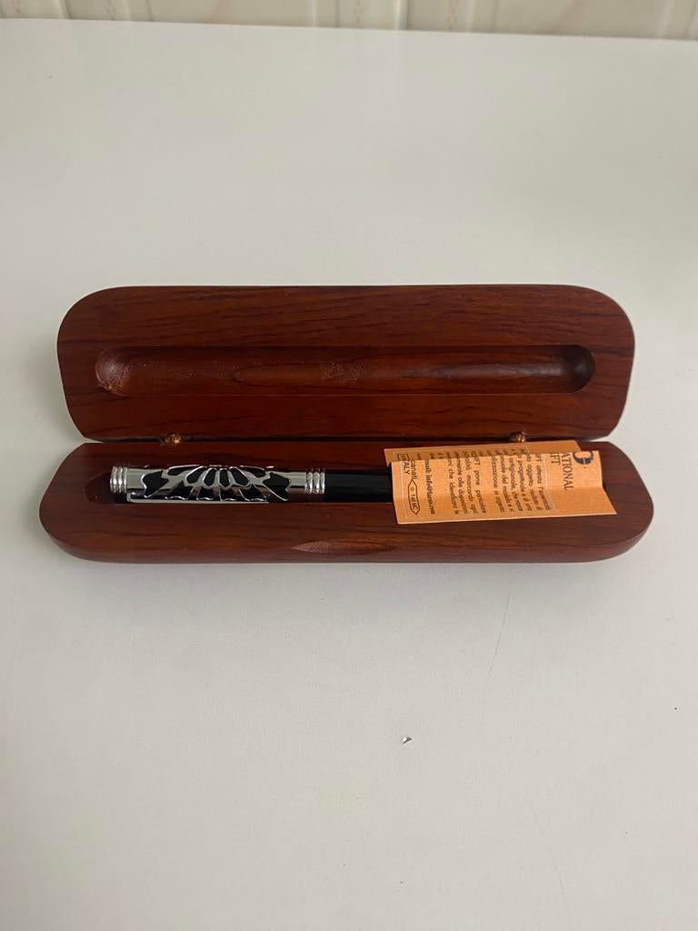 Internationale gift balpen, Verzamelen, Pennenverzamelingen, Ophalen of Verzenden, Zo goed als nieuw, Balpen, Overige merken