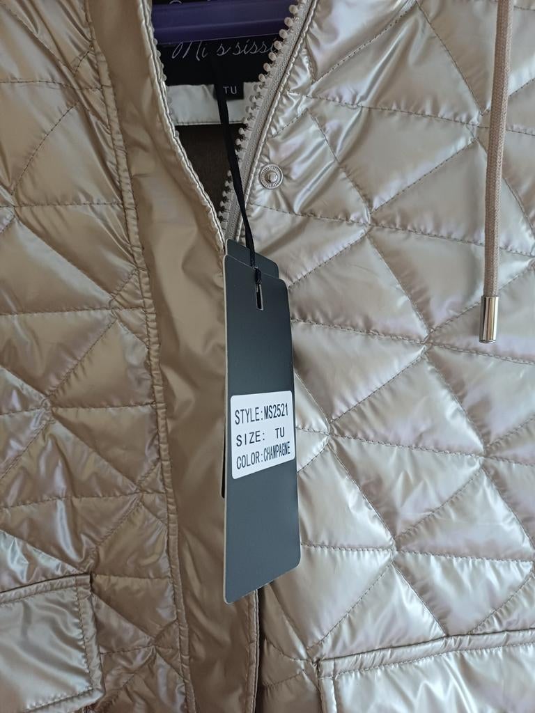 Gouden bodywarmer - Nieuw - Maat 48/50, Kleding | Dames, Bodywarmers, Ophalen, Mi Sississ, Geel, Maat 46/48 (XL) of groter