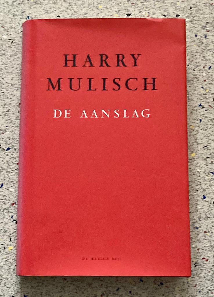 De aanslag door Harry Mulisch, Boeken, Ophalen of Verzenden, Zo goed als nieuw, Nederland