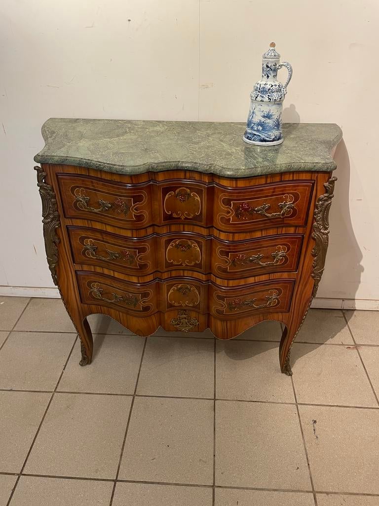 Louis XV-stijl walnoot gefineerde commode