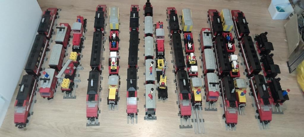Lego treinen 12v 7745 7735 7725 7755 7817 7814 7810 zgan, Ophalen of Verzenden, Zo goed als nieuw, Complete set, Lego