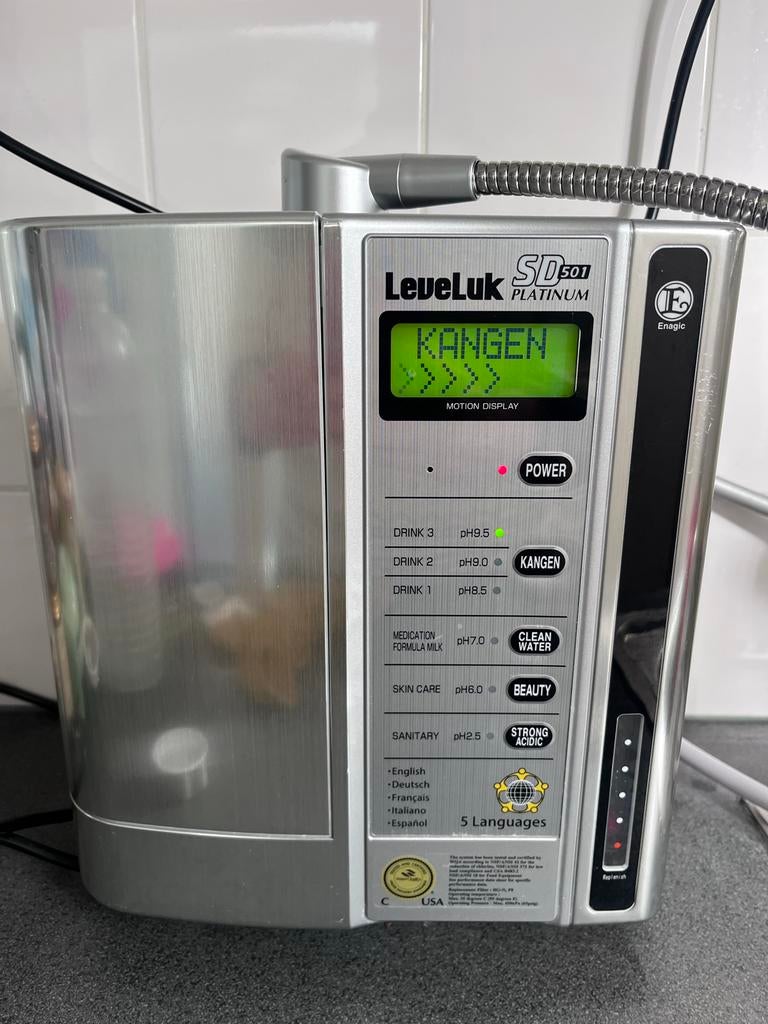 Kangen Water Leveluk SD501 Platinum - Nieuwe Filter, Witgoed en Apparatuur, Waterontharders, Ophalen of Verzenden, Zo goed als nieuw