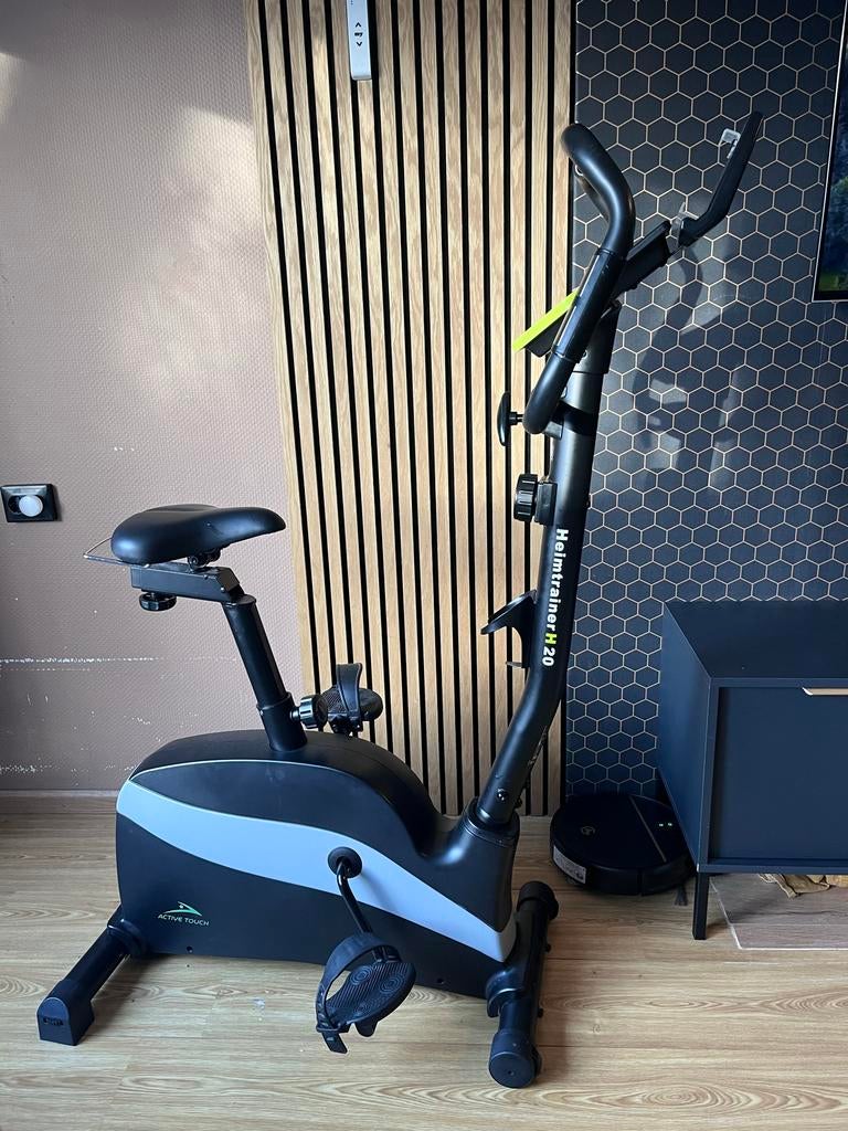 Hometrainer - Weinig gebruikt, Ophalen of Verzenden, Zo goed als nieuw, Metaal, Benen