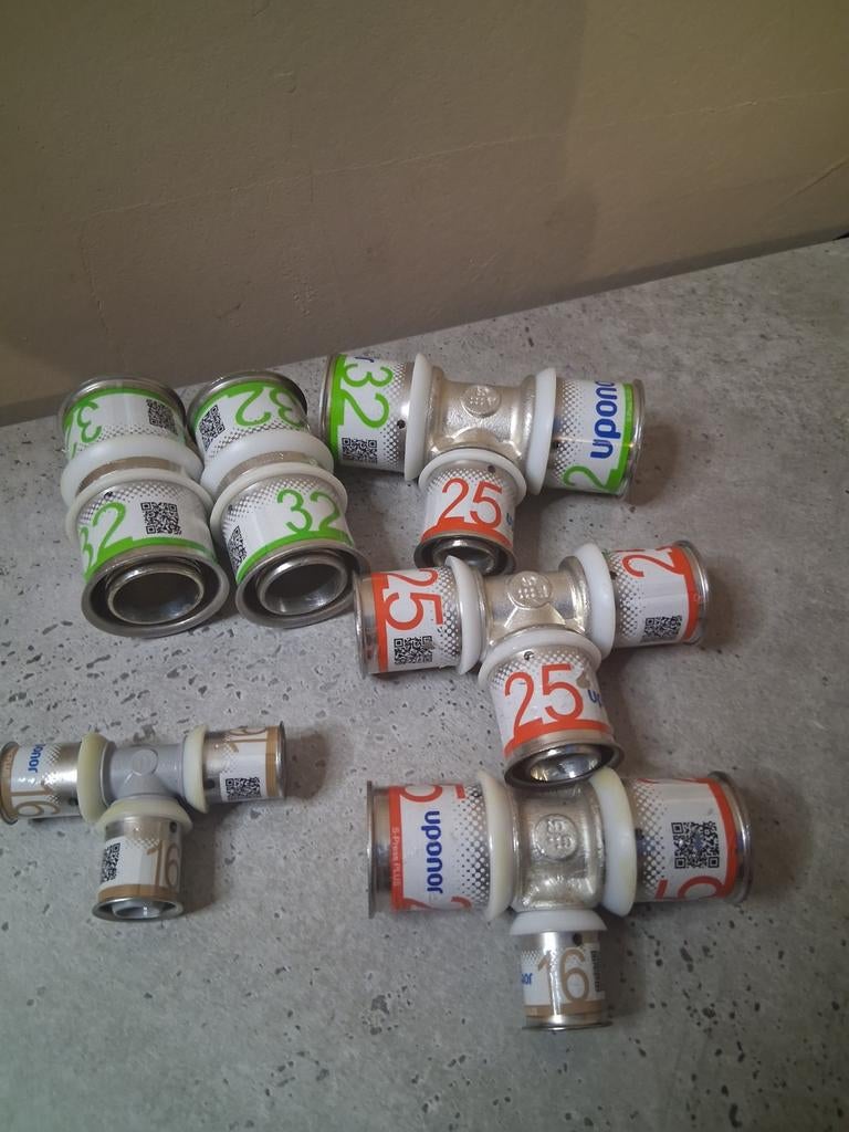 Uponor Perskoppelingen - Sokken & T-stukken, Ophalen of Verzenden, Nieuw, Overige typen