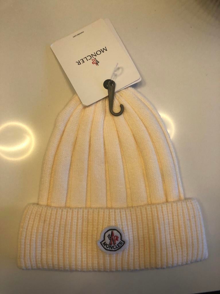 Moncler Muts Gebroken Wit, Ophalen of Verzenden, Nieuw, Muts